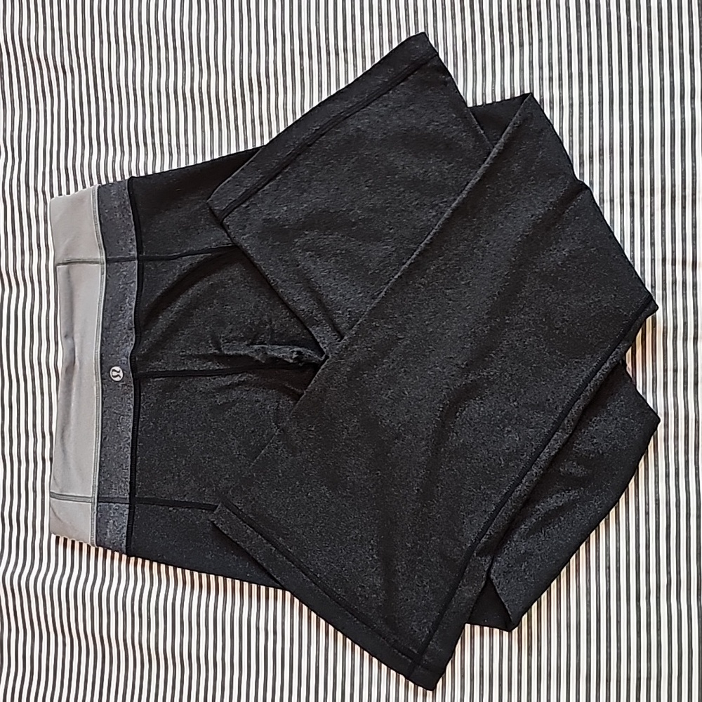 Lululemon Women's Flare Leggings, Size 4, Charcoal Gray